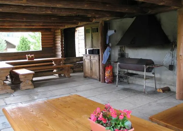 Nakatu Turismitalu * Karula